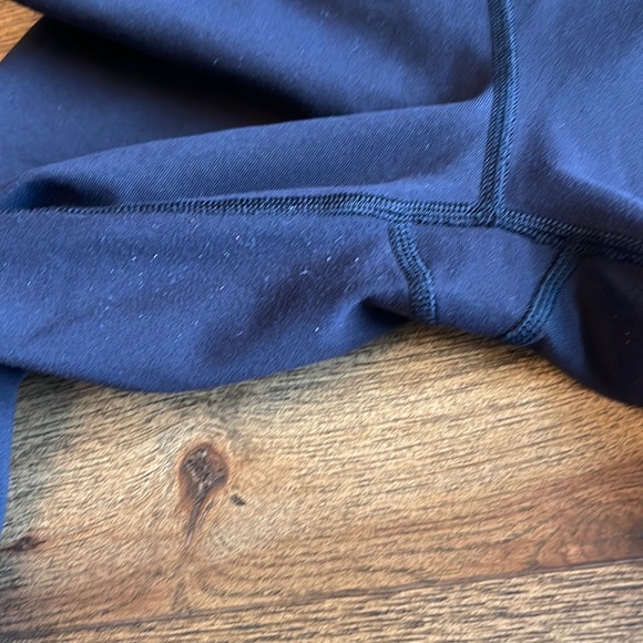 Lululemon black leggings 6 used - Picture 3 of 4